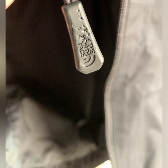 THE NORTH FACE Women’s Running Rain Jacket - Picture 11 of 12